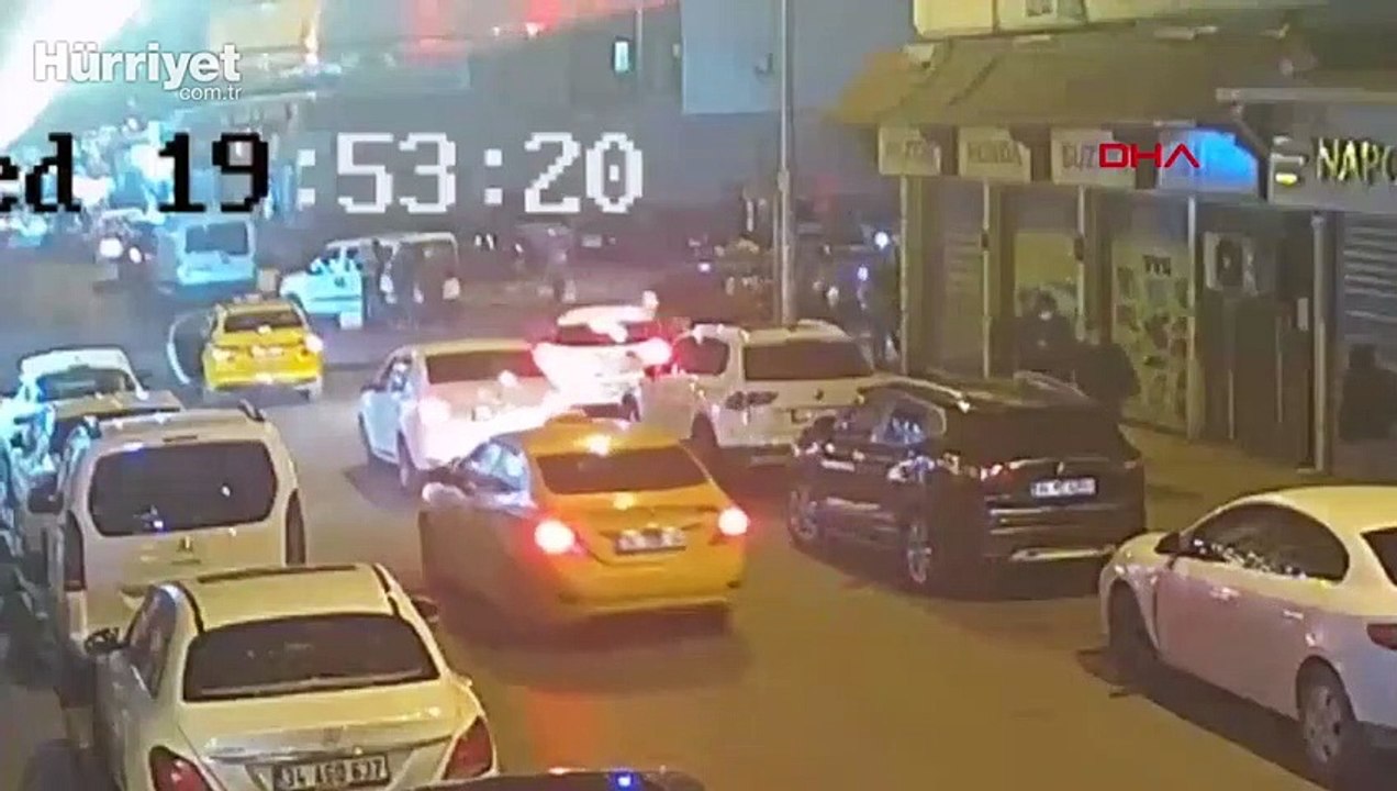 İstanbul'da yabancı uyruklu sahte polis çetesine operasyon