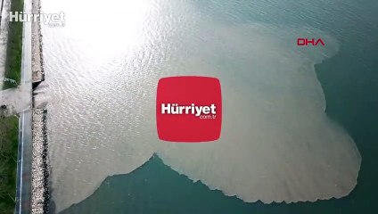 İzmit Körfezi'ne çamur aktı