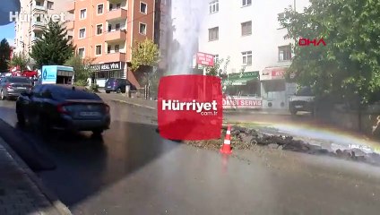 Ataşehir'de boru patladı! Sular metrelerce yükseldi
