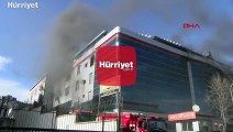 Ümraniye'de ev eşyası üreten bir fabrikada yangın çıktı