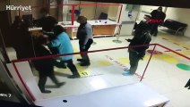 Hastanede güvenlik görevlisinin kolunun çıktığı kavga kamerada