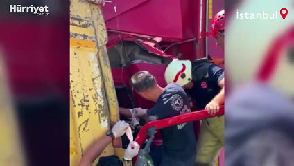 TEM'de peş peşe hafriyat kamyonu kazaları