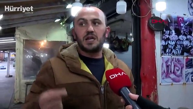 Korku dolu anlar! Şile'de dev dalgalar İETT otobüsünün camını kırdı
