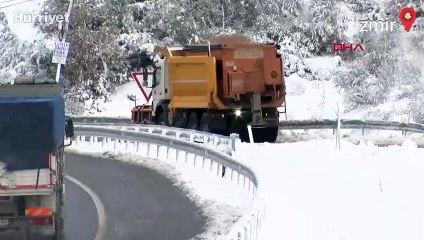 İzmir'de kar yağışı: Sabuncubeli Geçidi'nde önlem alındı