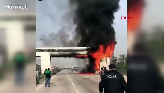 Bursa'da bakım çalışması yapılan üstgeçitte yangın çıktı