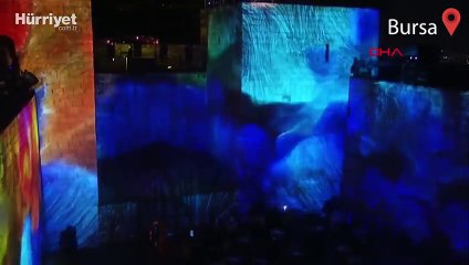 Bursa'da 2 bin 300 yıllık tarihi 'Zindan Kapı' restorasyonun ardından sanata açıldı