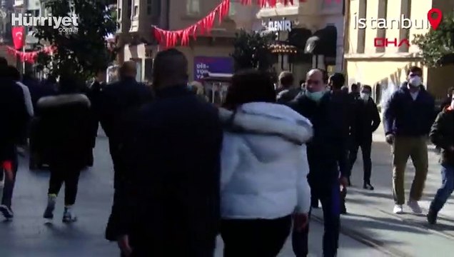 Taksim Meydanı ve İstiklal Caddesi'nde yoğunluk