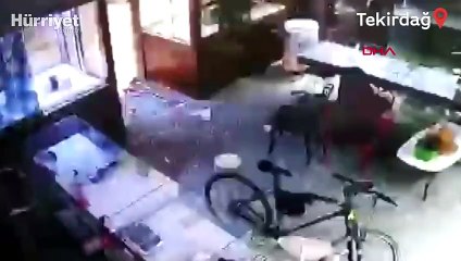 Kuyumcudan çaldıkları altınlar imitasyon çıktı! Hırsızlık anları kamerada