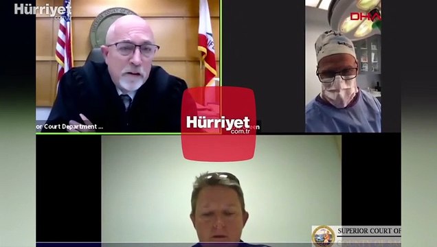 ABD'de Operatör Doktor Scott Green, online duruşmaya hastayı ameliyat ederken katıldı