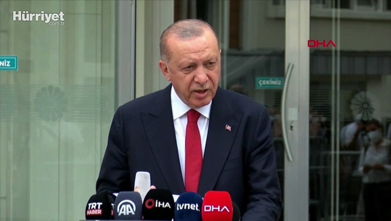 Cumhurbaşkanı Erdoğan, Cuma namazı çıkışı açıklamalarda bulundu