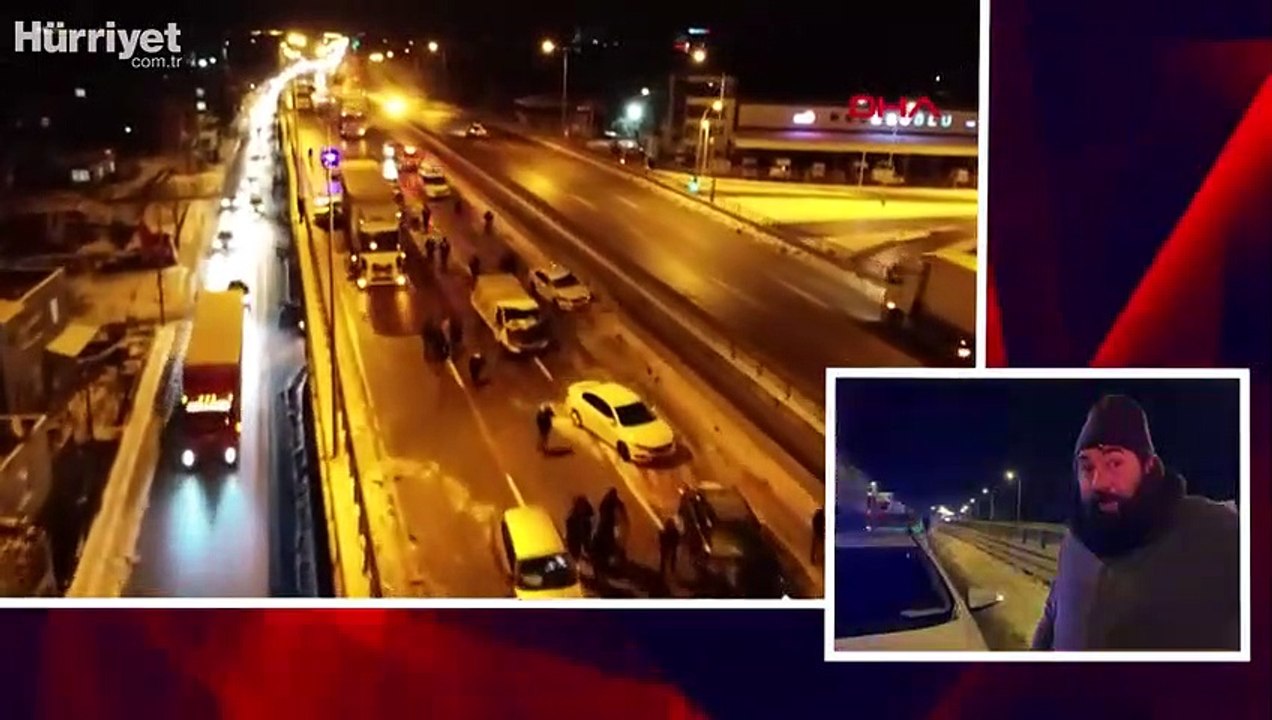 Buzlanan yolda 15 araç birbirine girdi: Yaralılar var