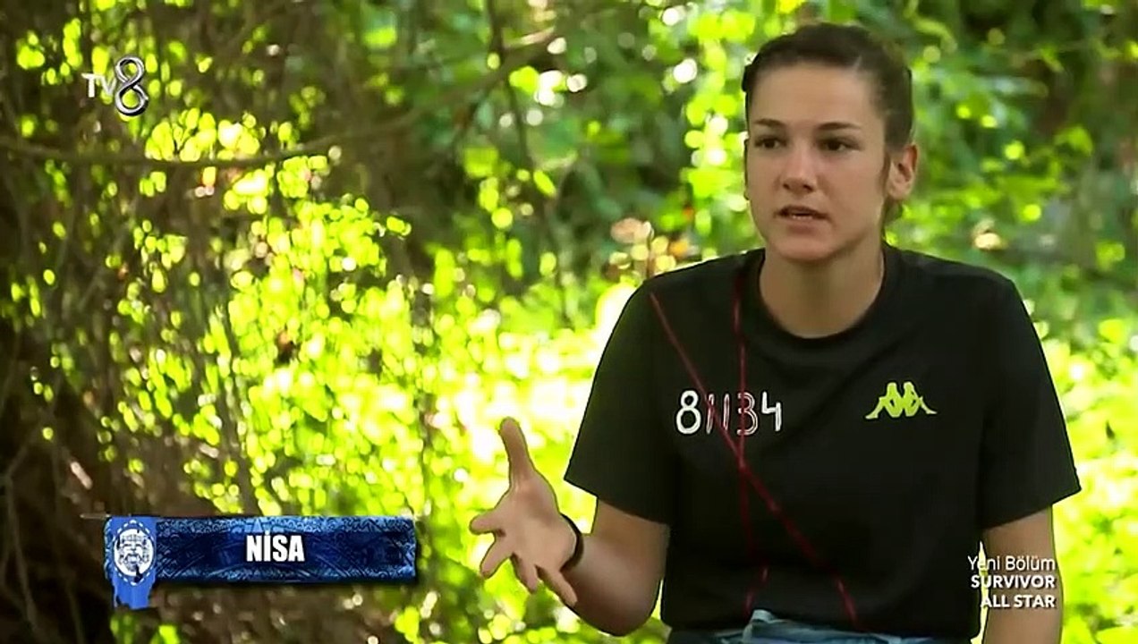 Survivor'da kafaları karıştıran aşk trafiği... Ogeday, Nisa, Mert ve Sude arasında neler oluyor?