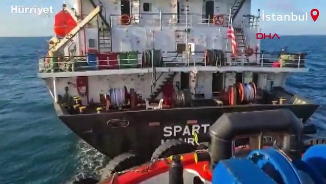 İstanbul Boğazı çift yönlü gemi trafiğine kapatıldı