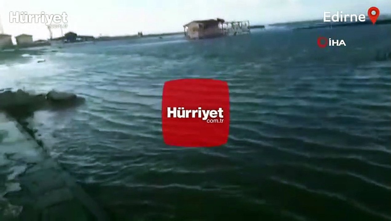 Edirne'nin Enez ilçesinde lodos etkili oldu