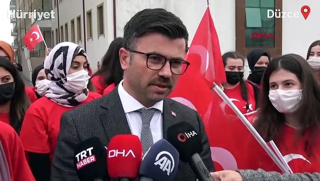 Cumhuriyetin 98'inci yılında 98 balonu gökyüzüne bıraktılar