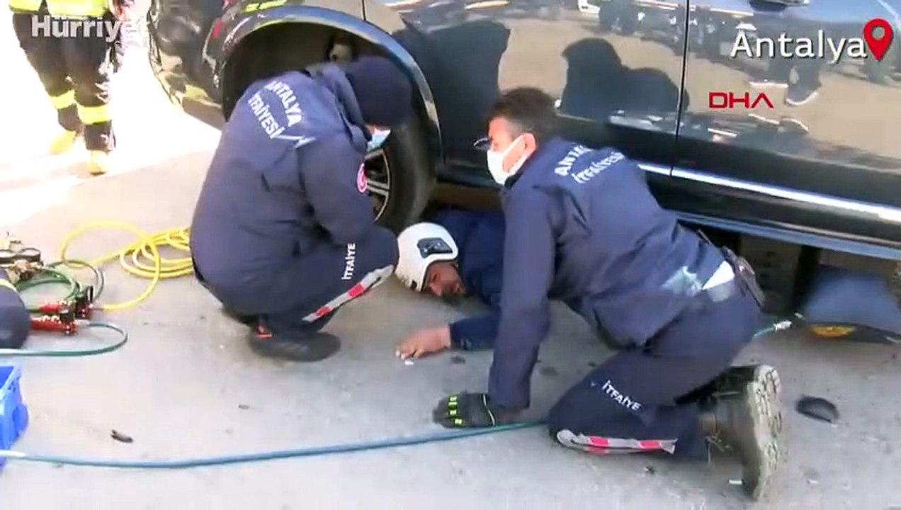 Ters yönden seyreden motosiklet sürücüsü, lüks cipin altında kaldı