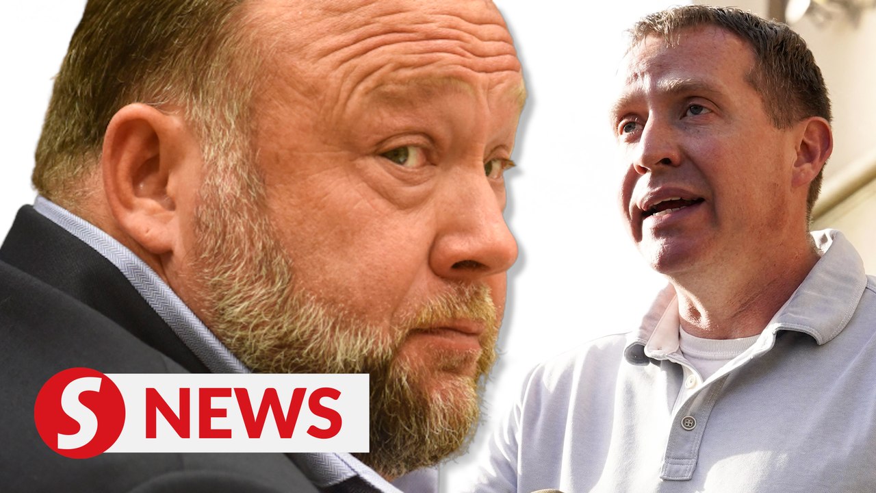 Alex Jones must pay nearly US$1bil to families of Sandy Hook shooting, court rules