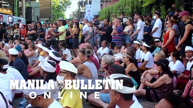 Hundreds join mass prayer to mark Bali bombings' 20th anniversary