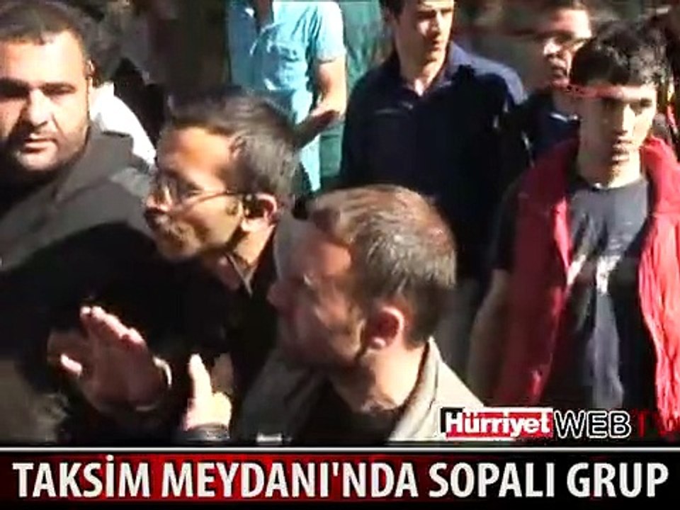 1 MAYIS KUTLAMALARINDA SOPALI GRUBA POLİS ÇEMBERİ