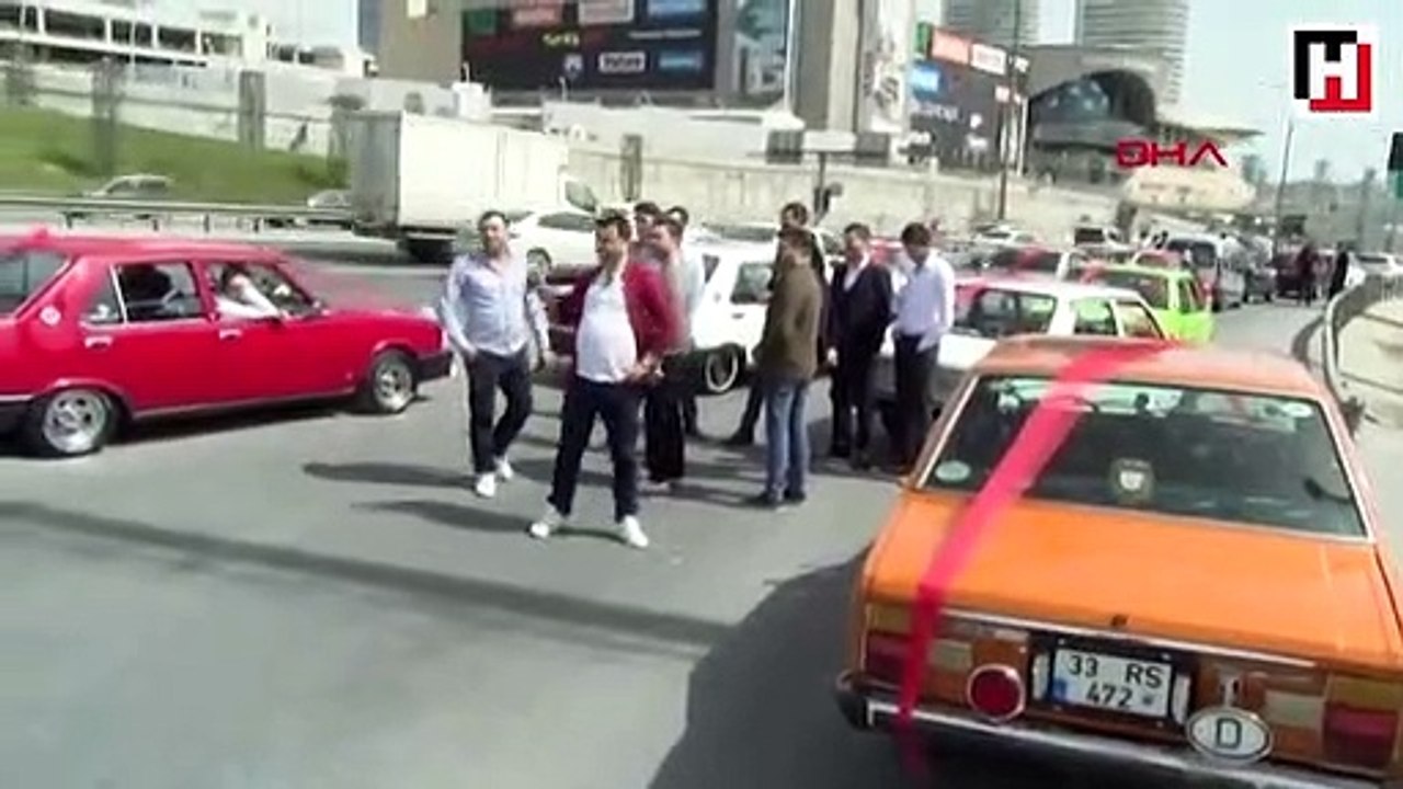 Düğün konvoyundaki 37 araca ceza şoku... Gelin ve damat "1 Nisan şakası" sandı
