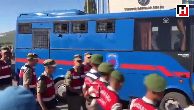 Cumhurbaşkanı'na suikast timindeki darbeci askerler hakim karşısında