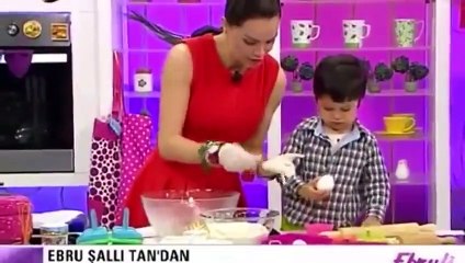 Ebru Şallı'dan duygulandıran paylaşım... 23 Nisan'ı Pars'ın görüntüleri ile kutladı