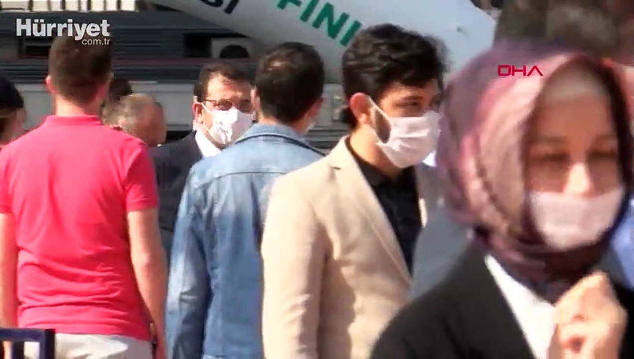 Taksim Cumhuriyet Anıtı'nda 19 mayıs töreni