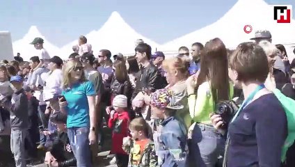 Rus rekortmen 18 tonluk kamyonu çekti