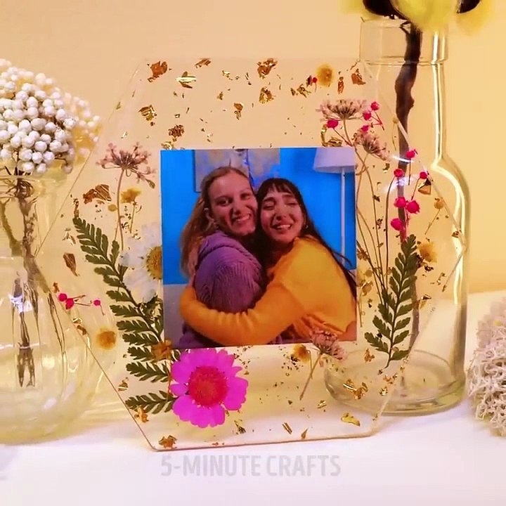 Once You've Got All The Supplies,These Crafts And DIY Jewelries Are Too Easy To Make