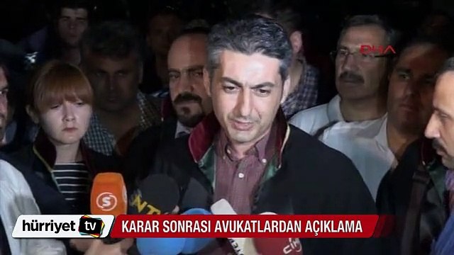 Adliye önünde avukatlardan açıklama