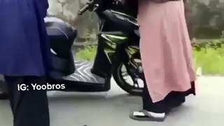 Funny video Girl in Activa scooty