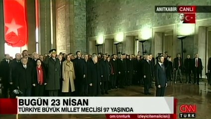 Anıtkabir'de tören
