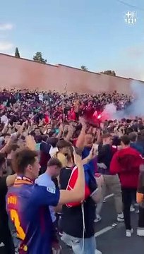 La afición animó incansablemente al Barça antes del partido ante el Inter / FCB