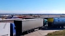 Filas e longas esperas para autocarros após explosão da ponte de Kerch