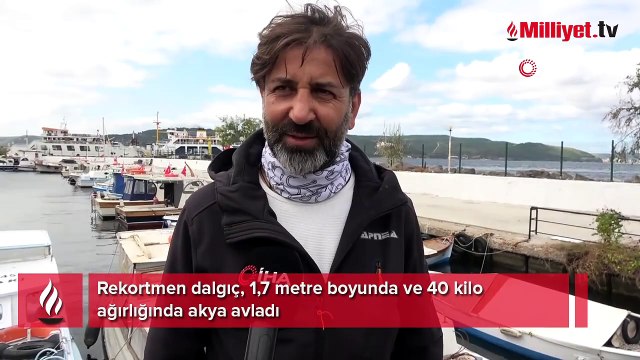 Rekortmen dalgıç, 40 kiloluk boyu kadar akya avladı
