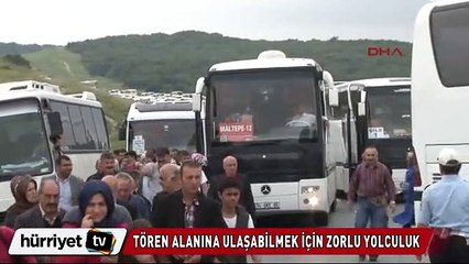 Tören alanına ulaşabilmek için zorlu yolculuk