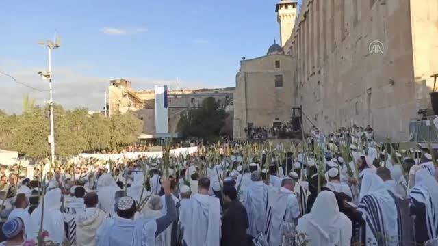 İsrail'de Yahudiler üç büyük bayramlarından Sukot Bayramını kutluyor