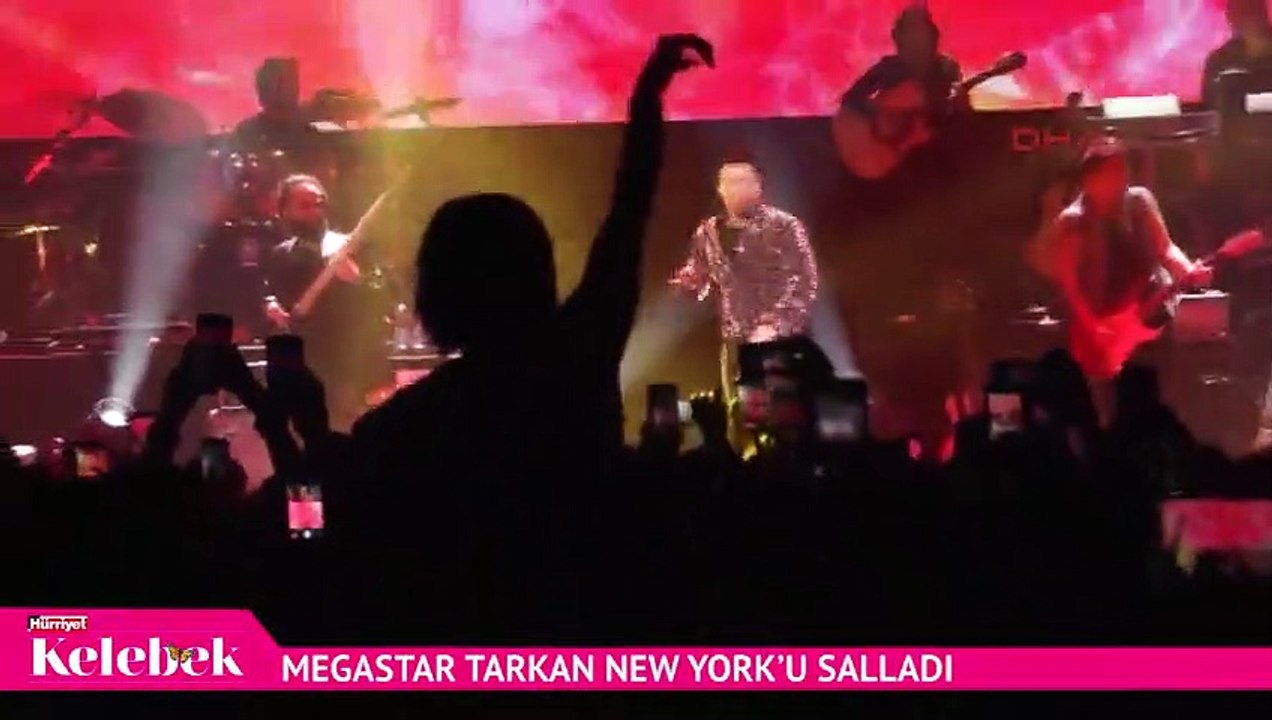 Megastar Tarkan New York’u Salladı