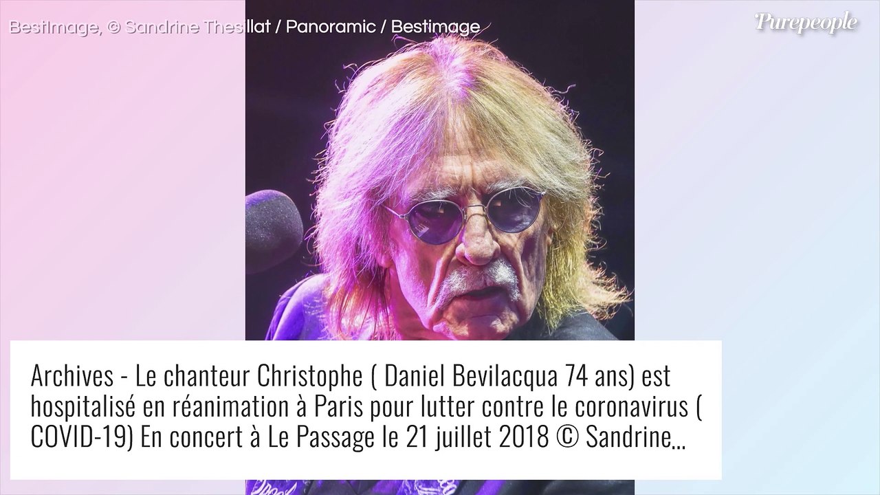 Christophe : L'intérieur de son appartement dévoilé, la décoration improbable de son "antre"