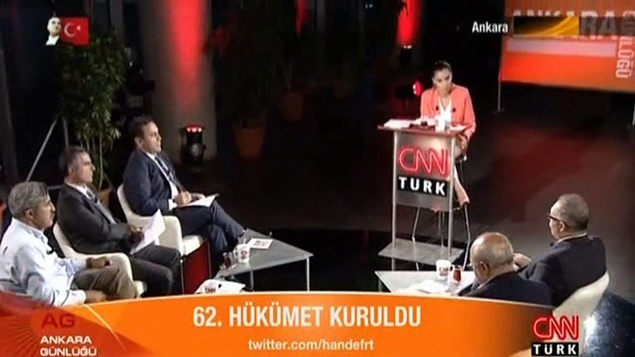 Deniz Zeyrek ile Abdülkadir Selvi canlı yayında tartıştı