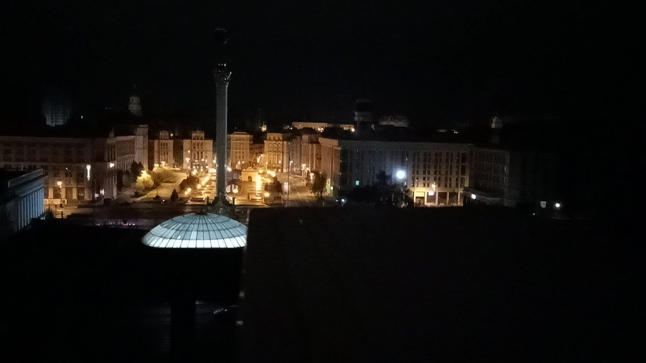 Ukraine : les sirènes de raid aérien retentissent à Kiev