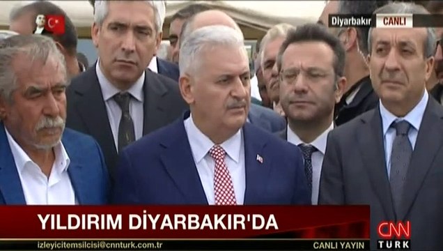 Binali Yıldırım bombalı saldırıya 16 kurban veren köyde