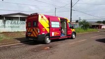 Mulher fica ferida ao sofrer queda de motocicleta no Bairro Cataratas