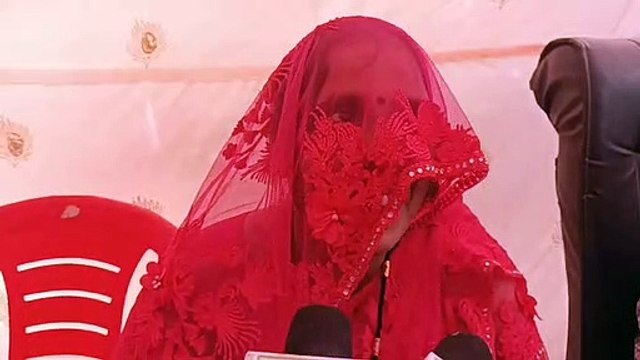video : महिला सरपंच को नहीं पता कलेक्टर, तहसीलदार के नाम, पूछने पर बोलीं- 'भैय्या हम तो घर संभालते हैं'