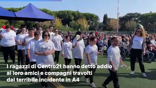 Funerali di Riccione, l'omaggio dei ragazzi di Centro21