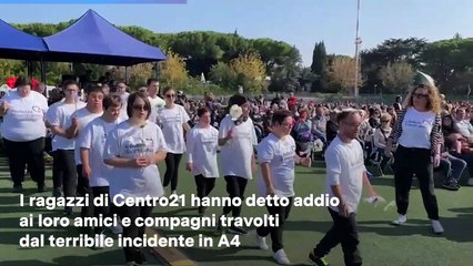 Funerali di Riccione, l'omaggio dei ragazzi di Centro21