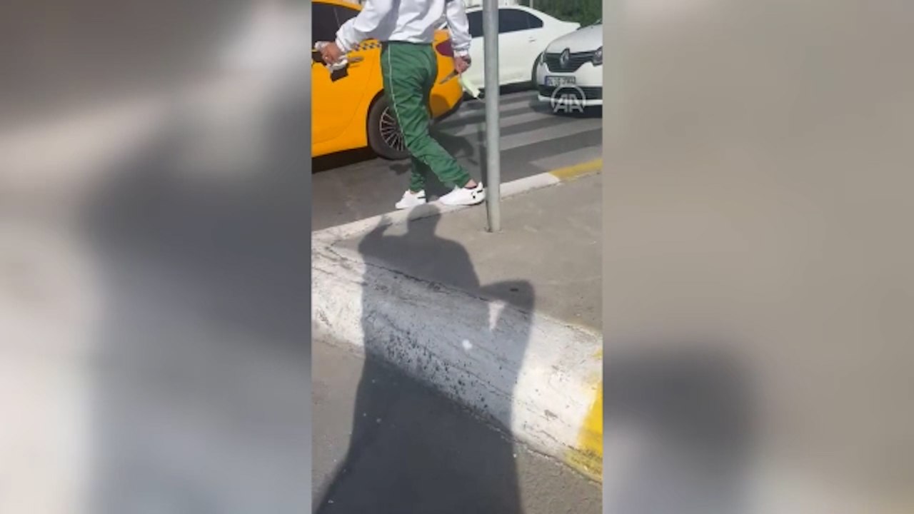 Küçükçekmece'de vatandaşa bıçak çeken taksici gözaltına alındı