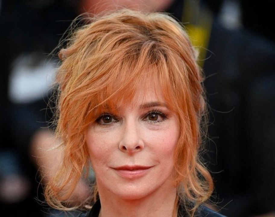 Mylène Farmer dans le métro parisien : les franciliens très très surpris diffusent des photos !