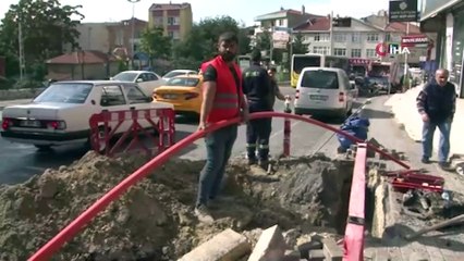 Beylikdüzü’nde yeraltı kablosunda patlama: Birçok evde elektrikler kesildi