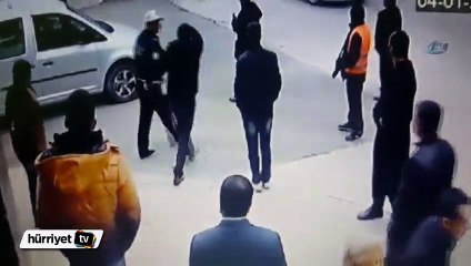 'Tipi hoşuma gitmedi' dediği adamı bıçakladı